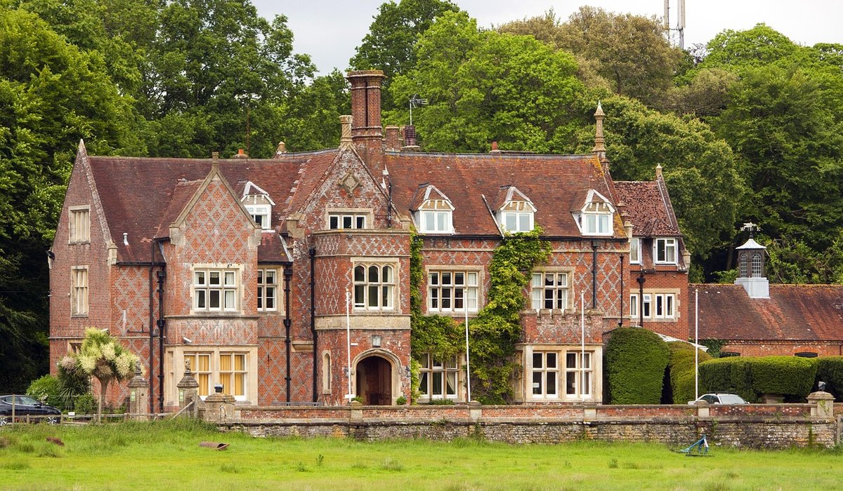 Grand Abode